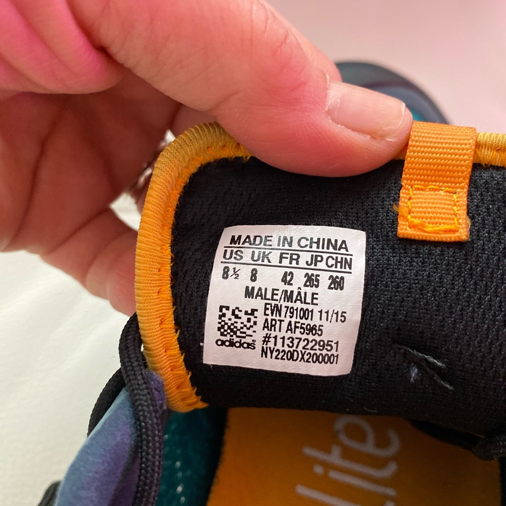 Men’s shoes